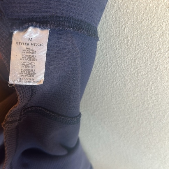 Oli & Hali Button Front Henley Top Long Sleeves Navy Womens Size Medium - Picture 10 of 15